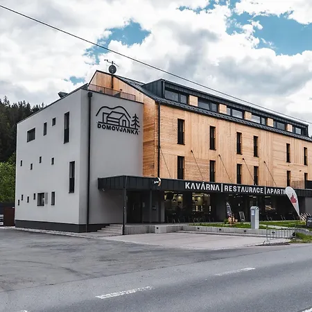 Luxusni Domovjanka - Medvedin