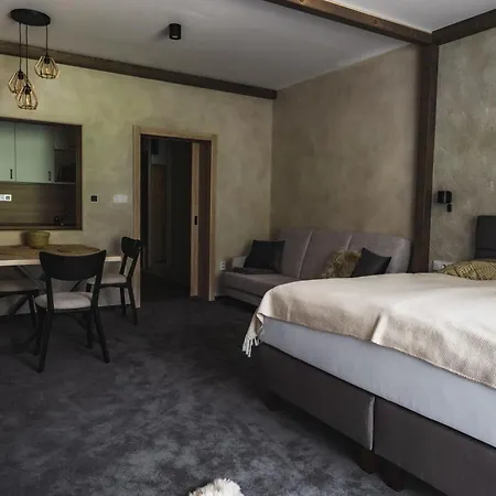 Luxusni Domovjanka - Medvedin