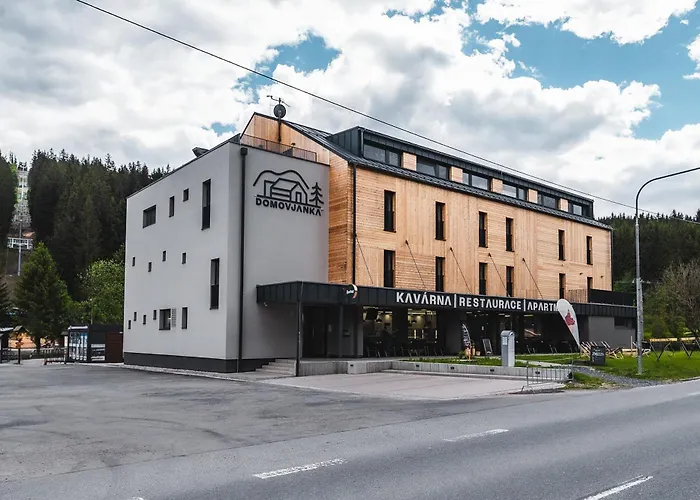 Luxusni Domovjanka - Medvedin